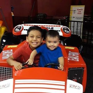 Meet your Posher, Marquez